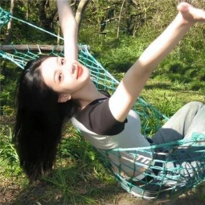 鸦林镇疯人怨 封面
